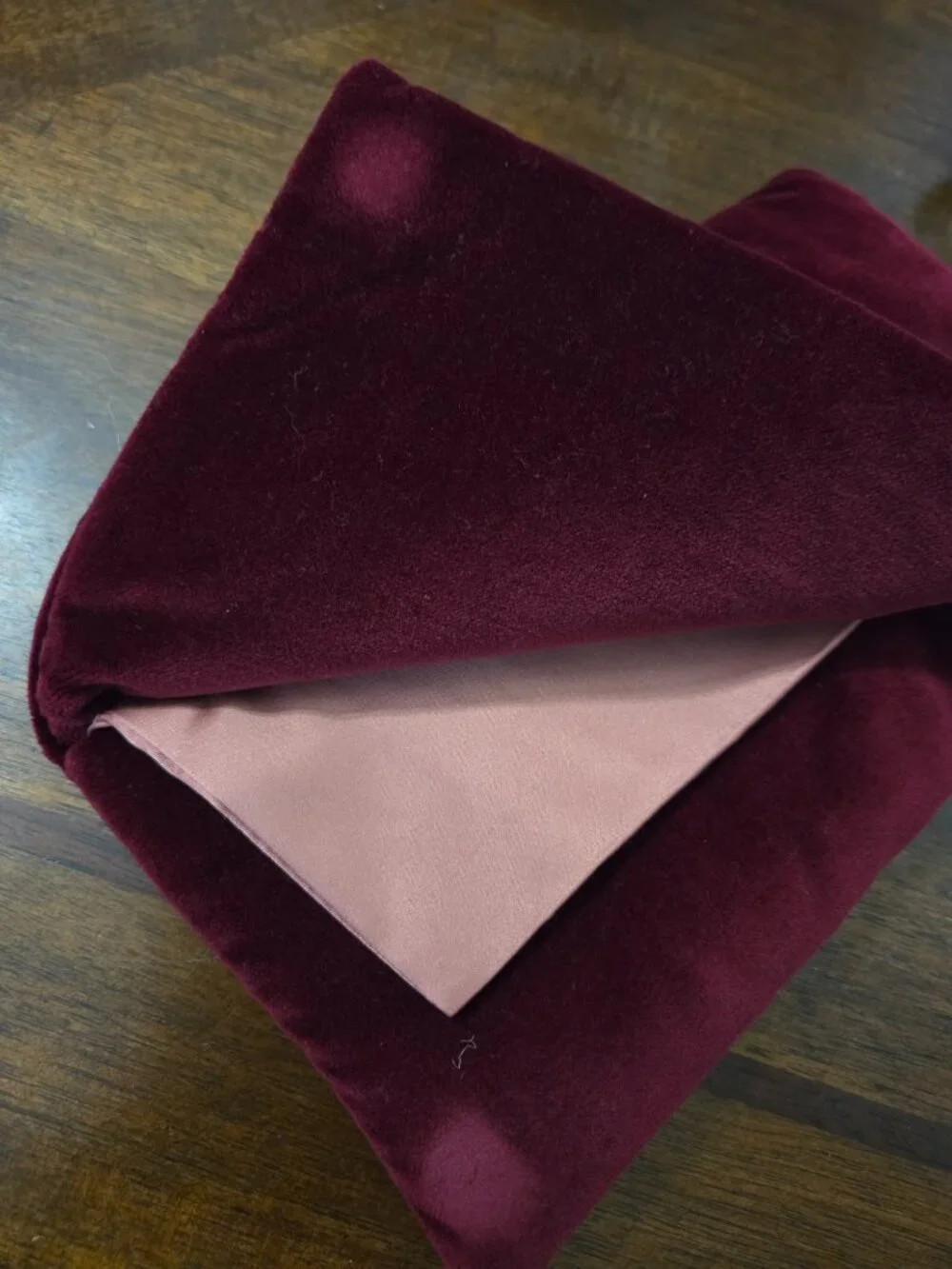 Gucci Hollywood Forever Collection Burgundy Velvet Satin Pouch Dust Bag
